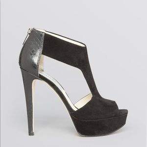 MICHAEL MICHAEL KORS Leighton Peep Toe heels. Black. Size 6.5.